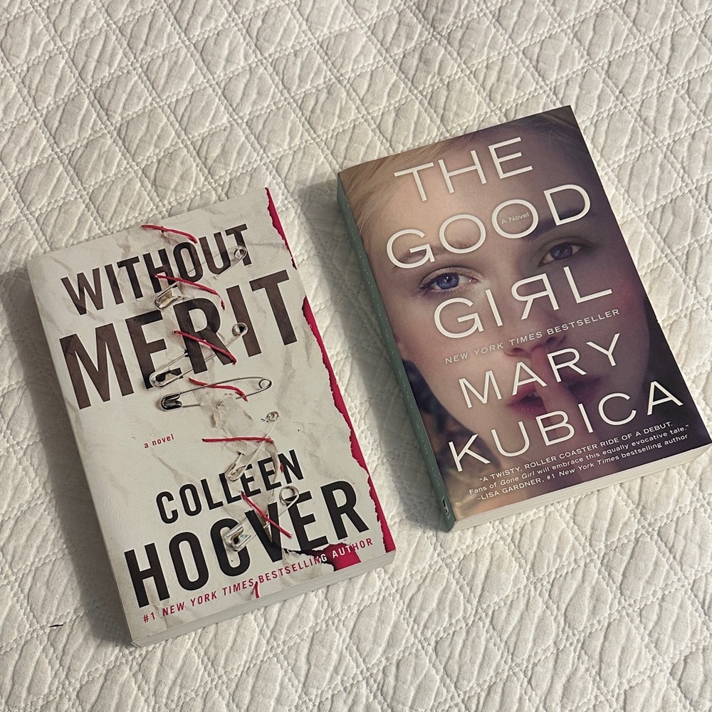 Book bundle Colleen Hoover Mary Kubica